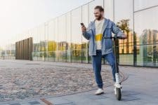 Wie kann man ein fremdes Handy ohne Zustimmung orten?